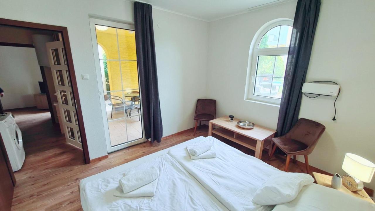 Bláthy Apartman Siófok Exterior foto